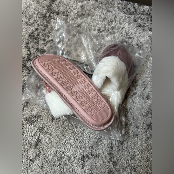 Girls size 3 Joyfolie slippers - Picture 5 of 5